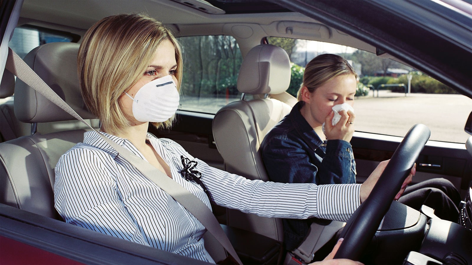 Запах топлива внутри автомобиля – не только неприятно, но и не безопасно