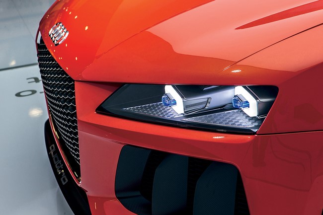 Лазерные фары концепт-кара Audi Sport Quattro Laserlight