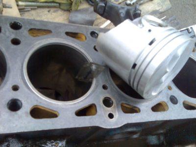 С чего следует начинать капитальный ремонт двигателя ВАЗ?