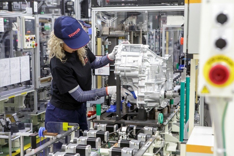 Toyota работает на новой фабрике в восточной Европе